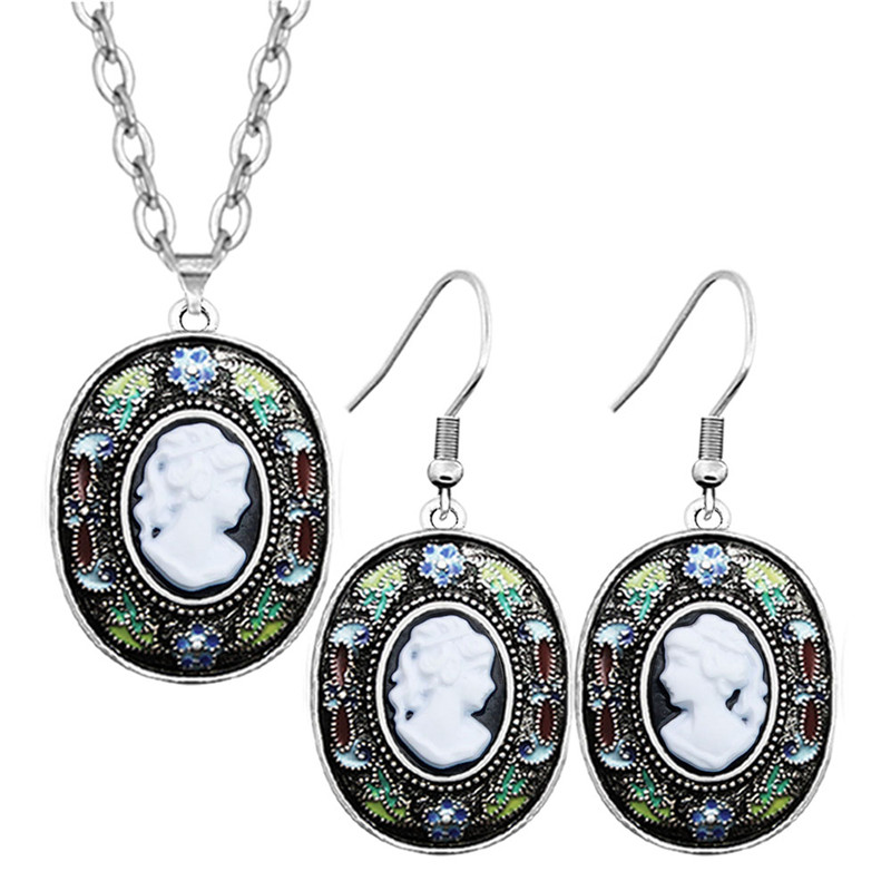 Vintage Look Lady Queen Cameo  - Vintage Fashion Looks review and price